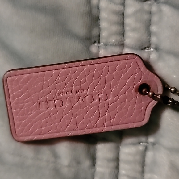 Coach hag tags - Picture 6 of 9